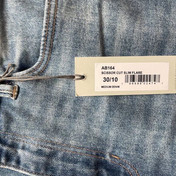 Just USA Scissor Cut Slim Flare Jeans - Picture 4 of 4
